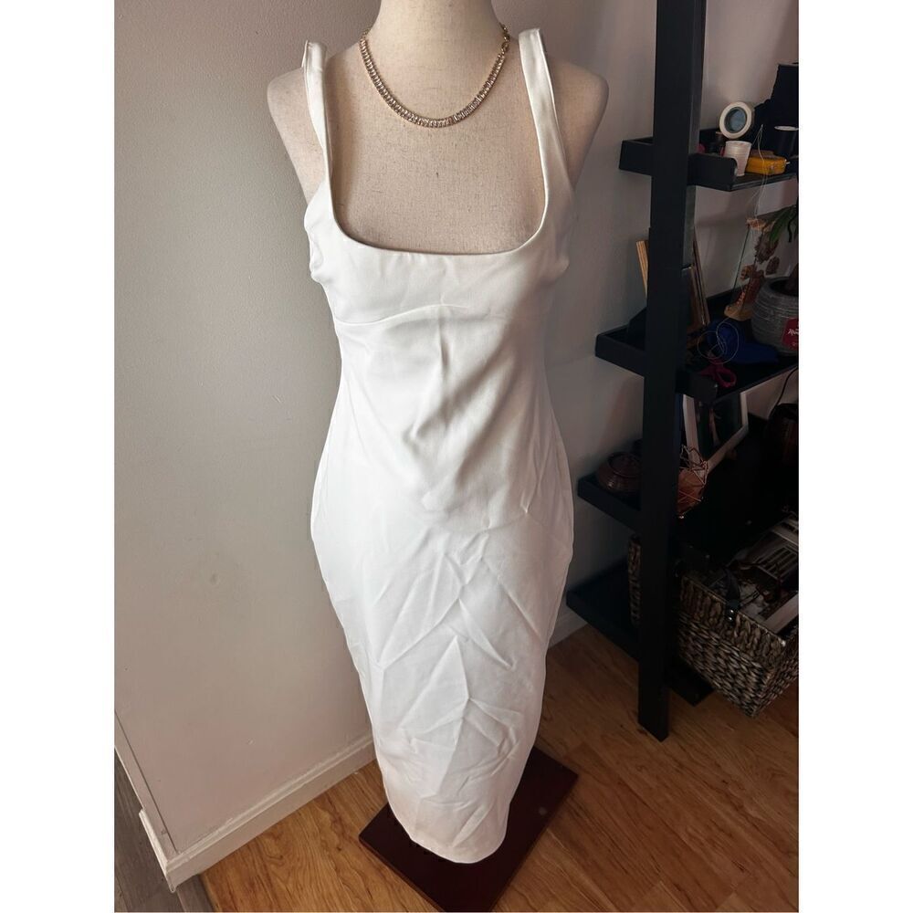 Zara sexy white long dress size medium stretch with cutout on the back